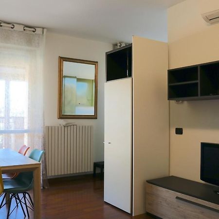 Happy Flat With Terrace Lejlighed Milano Eksteriør billede