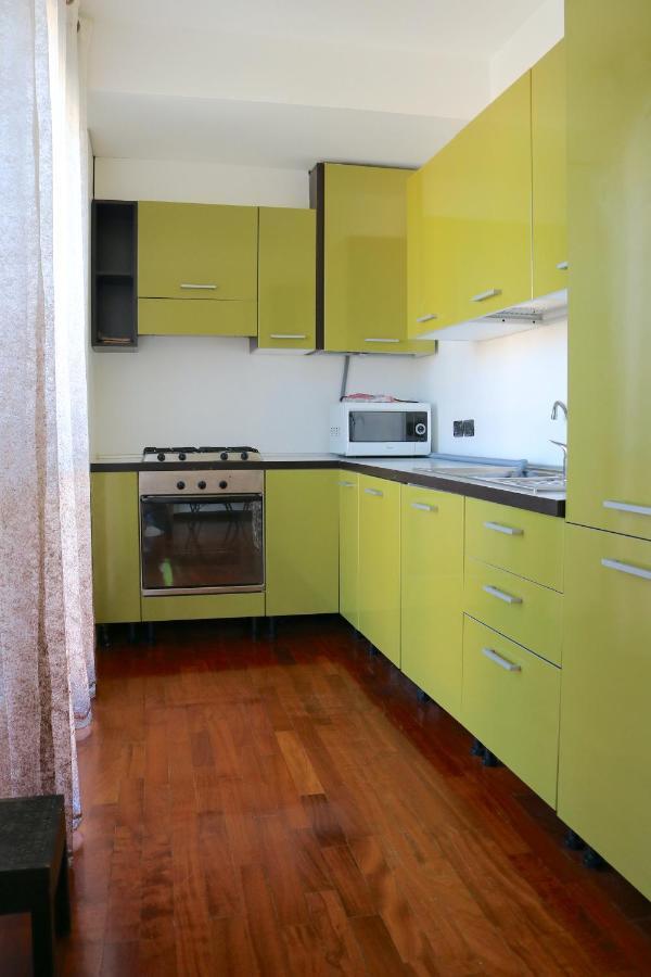 Happy Flat With Terrace Lejlighed Milano Eksteriør billede
